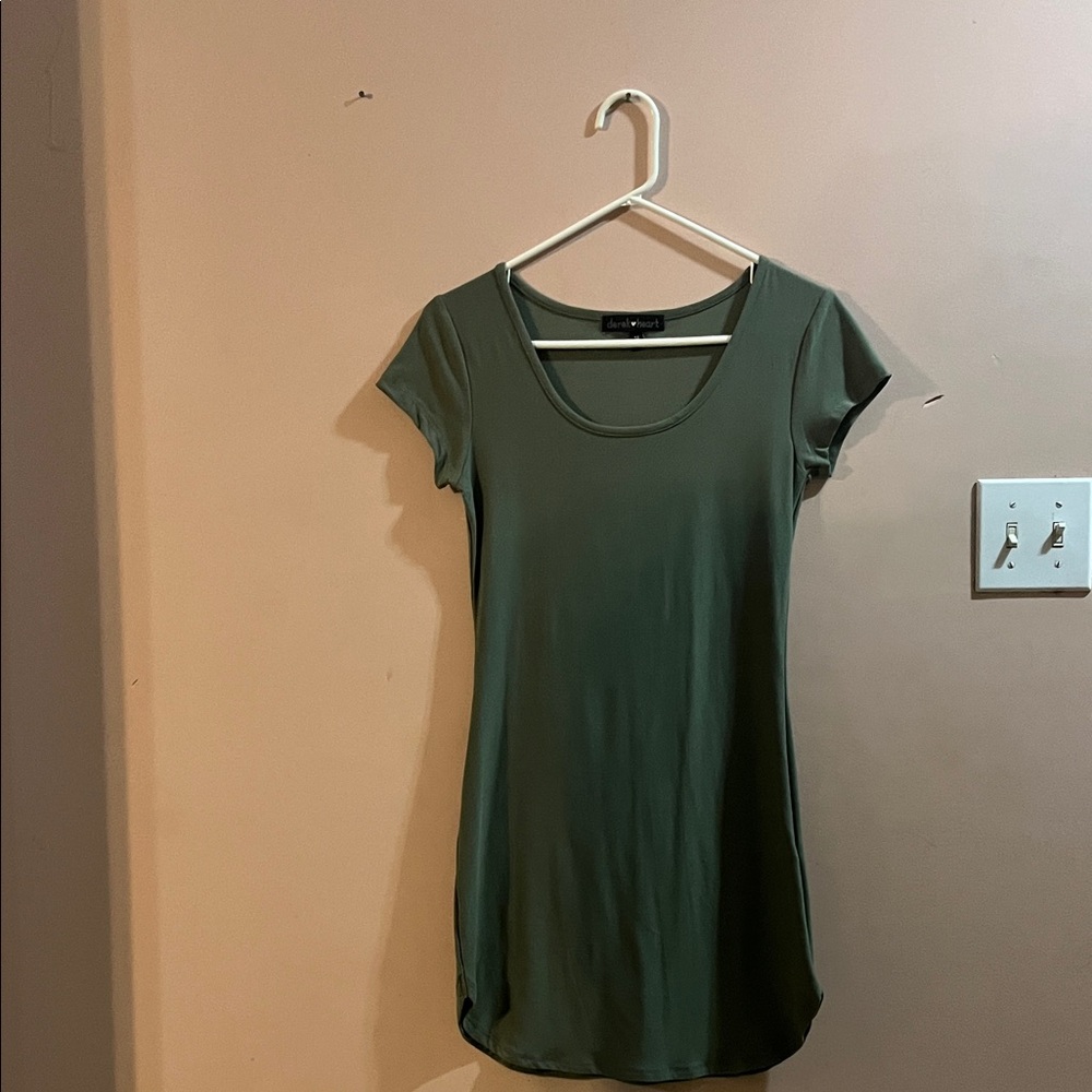 Derek Heart Forest Green Short Sleeve mini dress